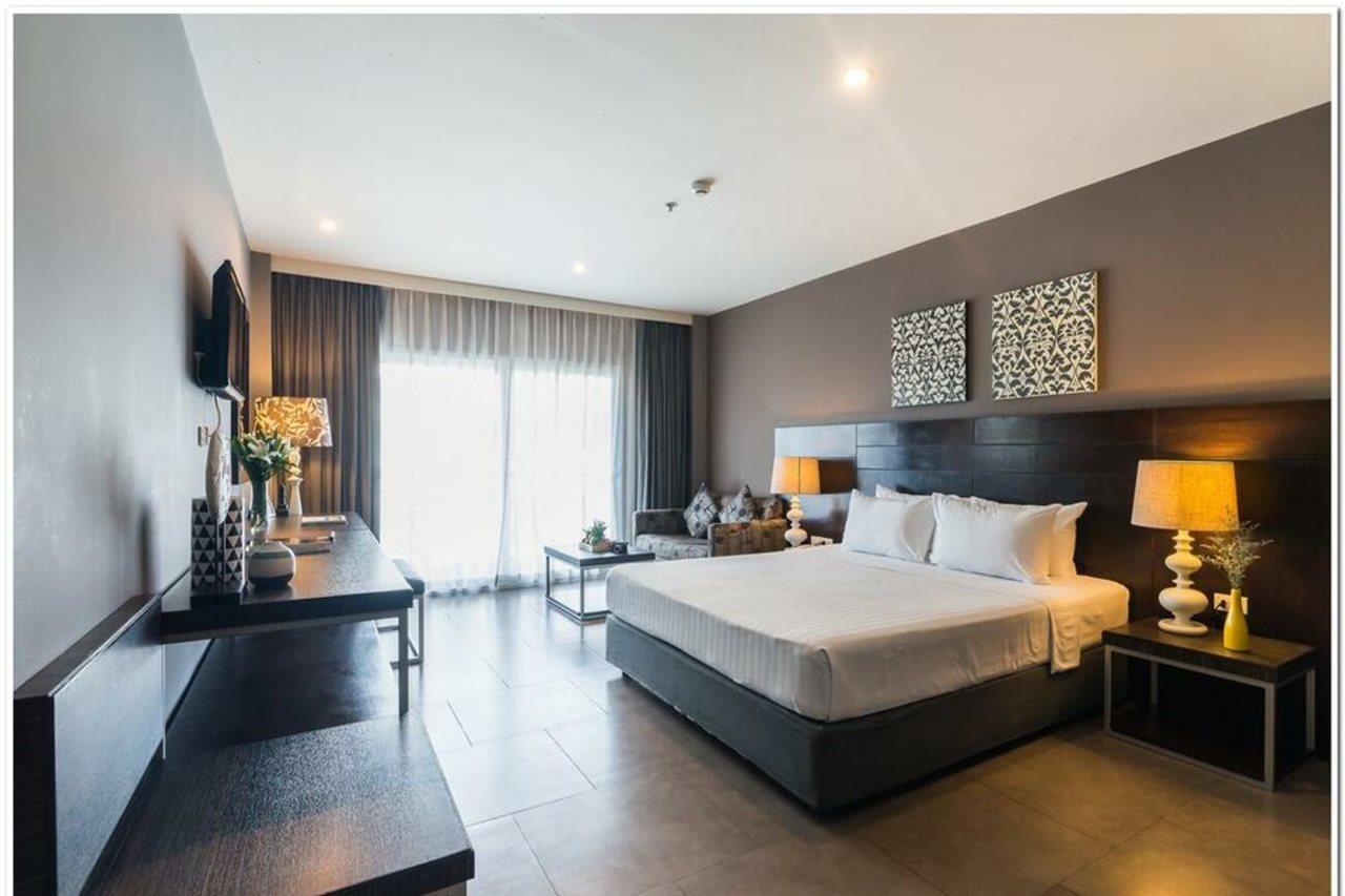 Sea Me Spring Tree Hotel (Adults Only) Pattaya Ngoại thất bức ảnh
