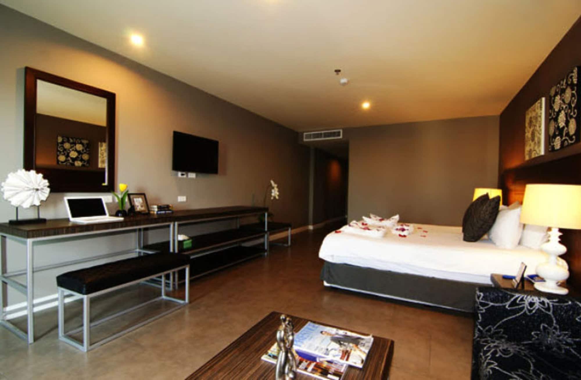 Sea Me Spring Tree Hotel (Adults Only) Pattaya Ngoại thất bức ảnh