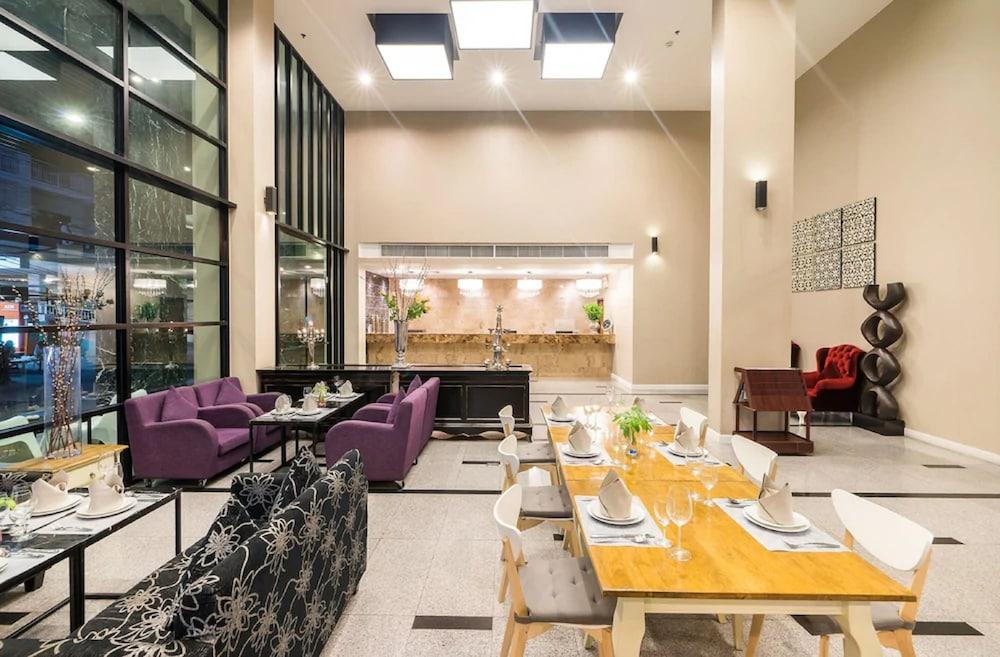 Sea Me Spring Tree Hotel (Adults Only) Pattaya Ngoại thất bức ảnh