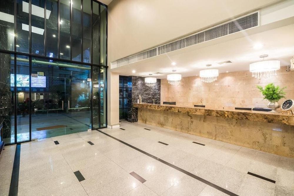 Sea Me Spring Tree Hotel (Adults Only) Pattaya Ngoại thất bức ảnh