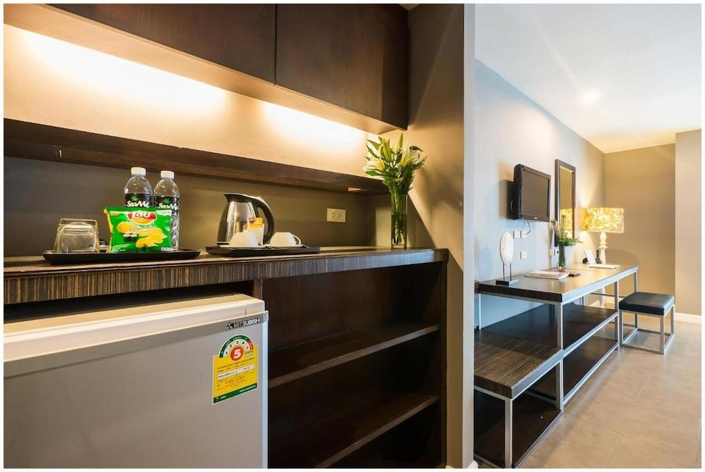 Sea Me Spring Tree Hotel (Adults Only) Pattaya Ngoại thất bức ảnh