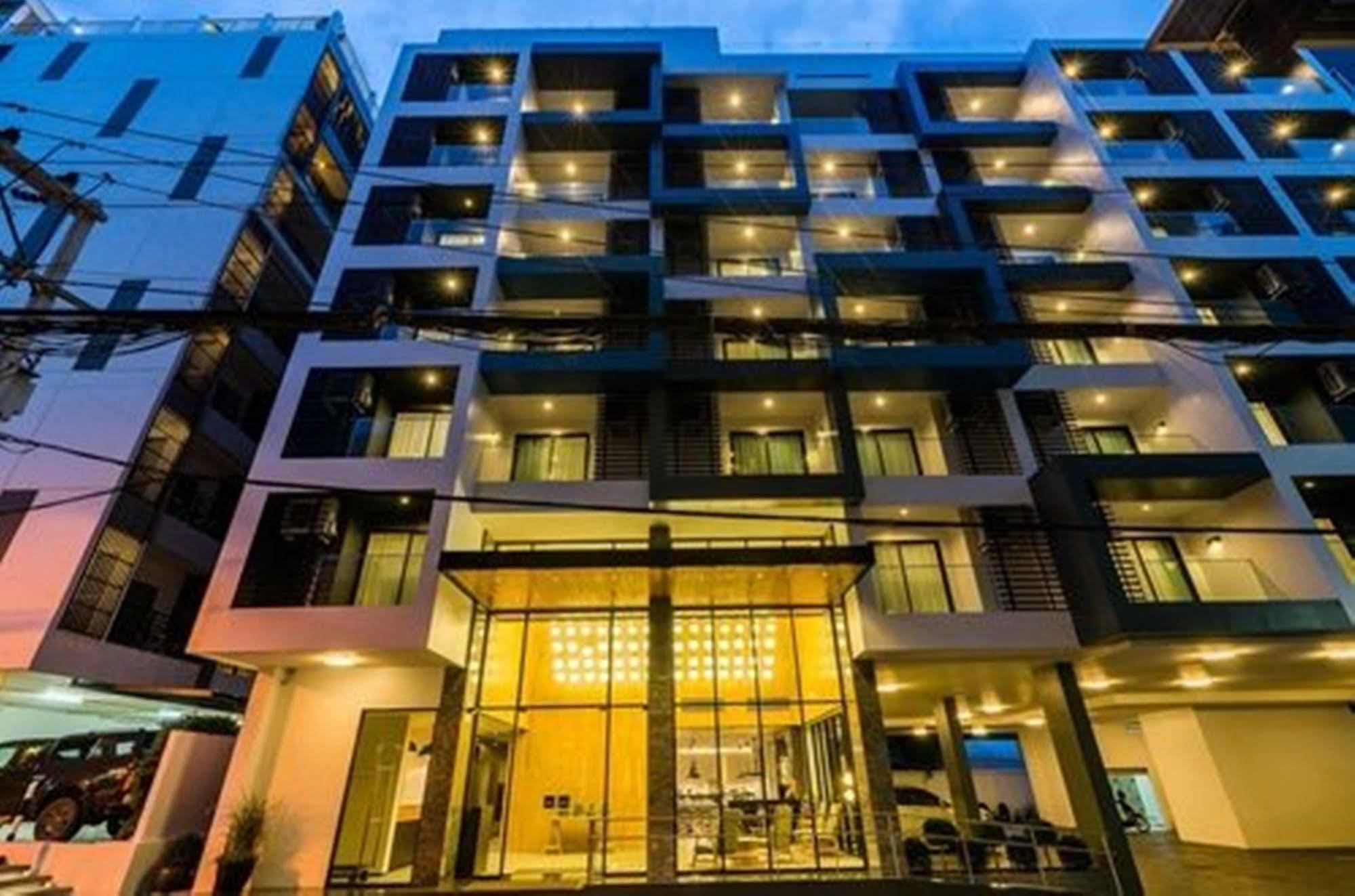Sea Me Spring Tree Hotel (Adults Only) Pattaya Ngoại thất bức ảnh
