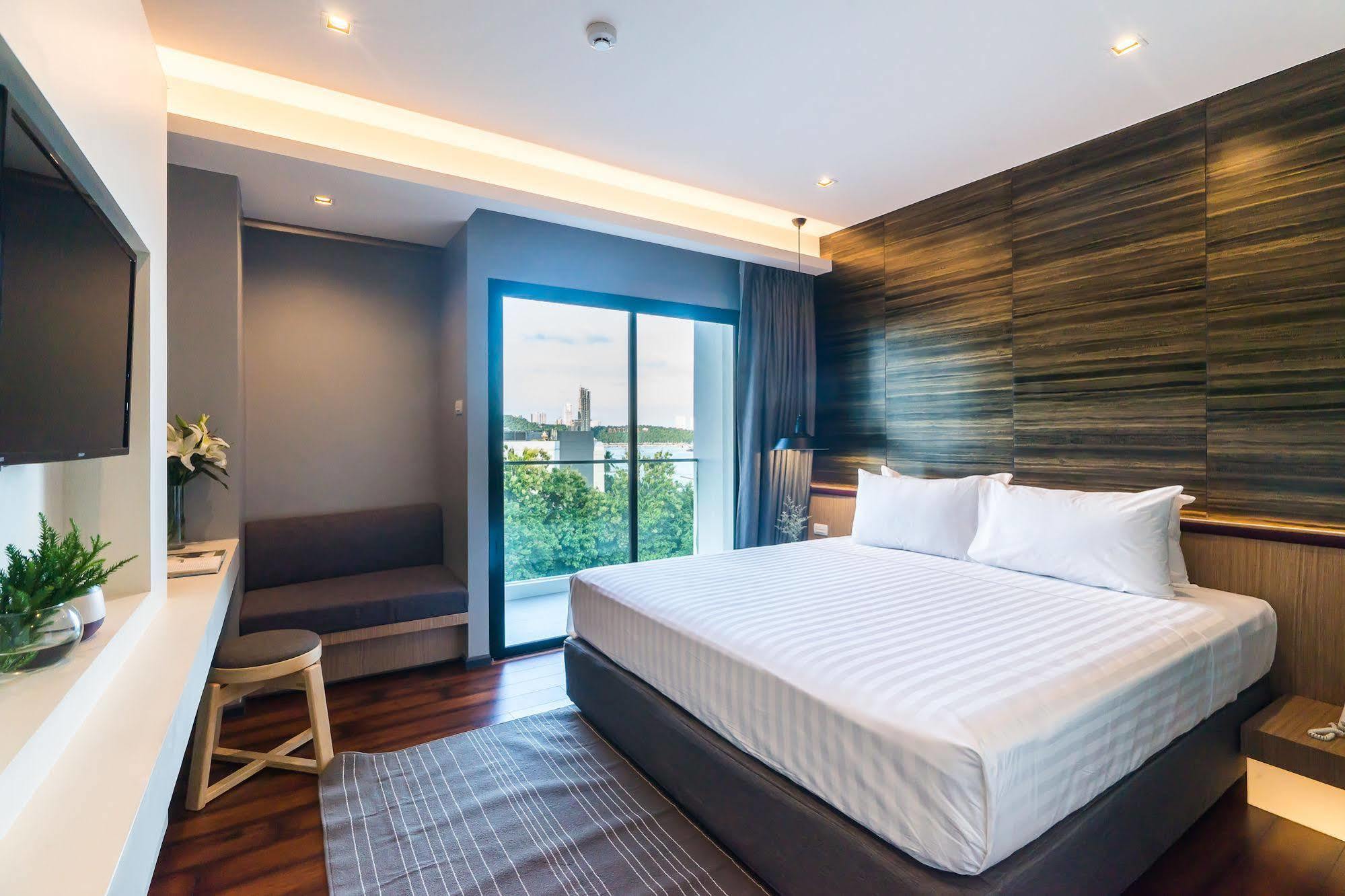 Sea Me Spring Tree Hotel (Adults Only) Pattaya Ngoại thất bức ảnh
