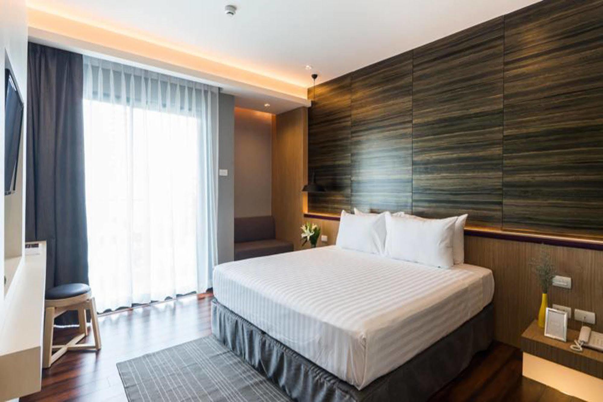 Sea Me Spring Tree Hotel (Adults Only) Pattaya Ngoại thất bức ảnh