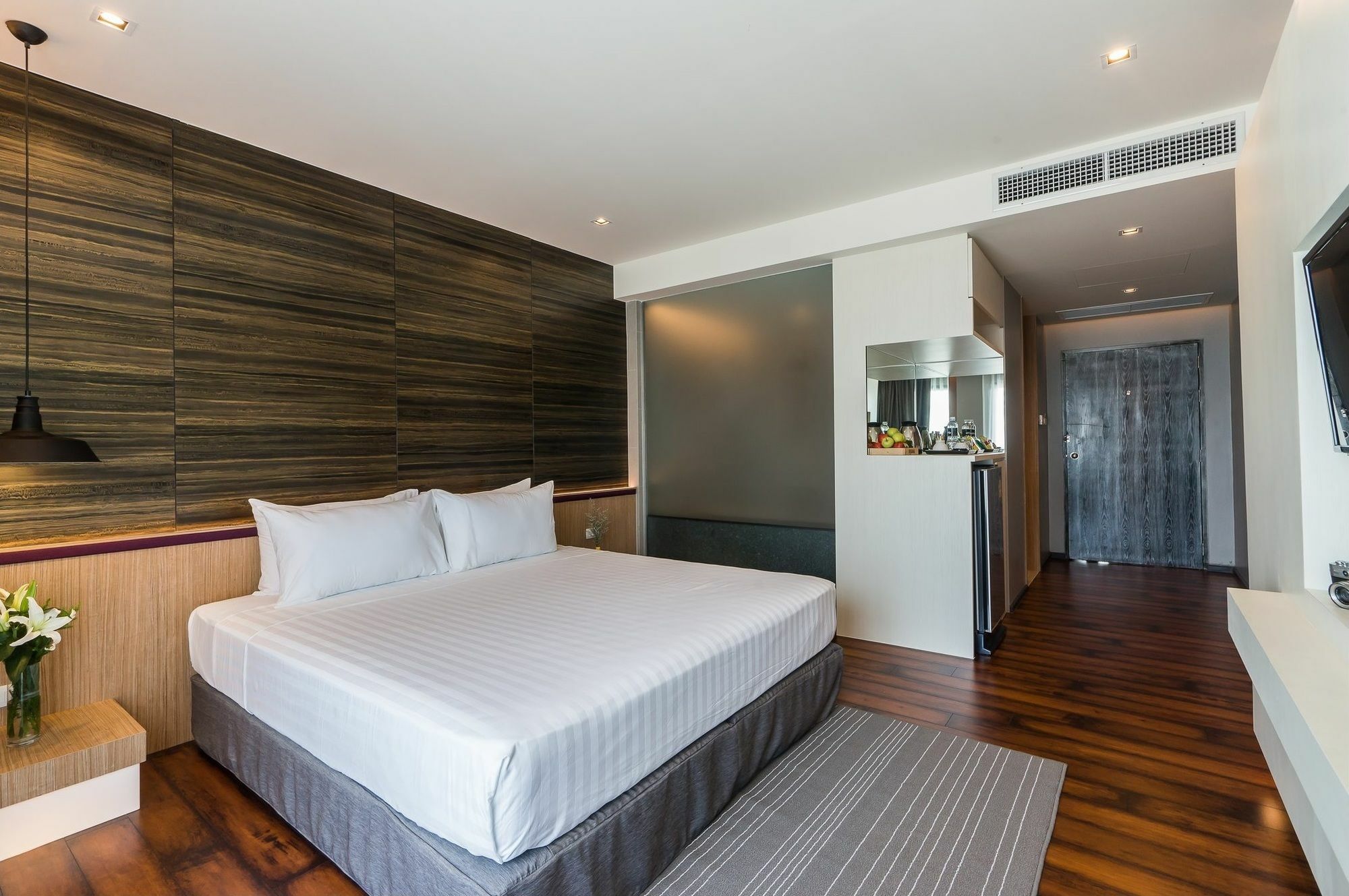 Sea Me Spring Tree Hotel (Adults Only) Pattaya Ngoại thất bức ảnh